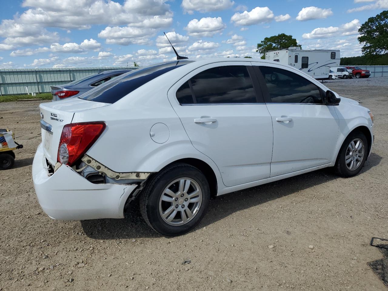 Chevrolet Sonic lt 2013