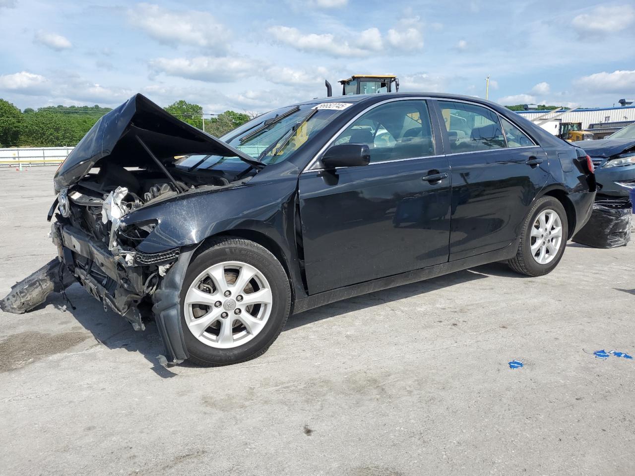 TOYOTA CAMRY BASE