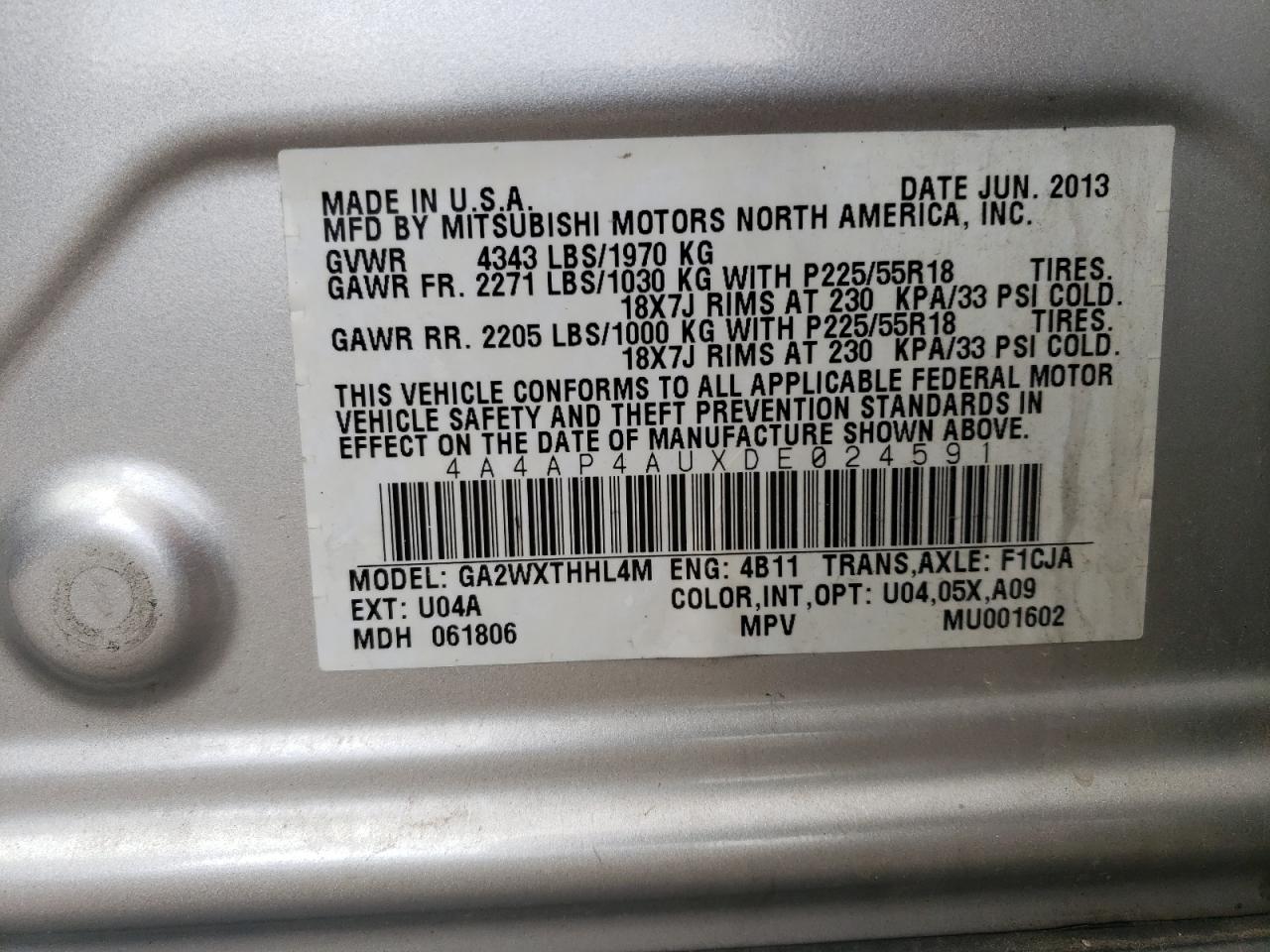 MITSUBISHI OUTLANDER SE