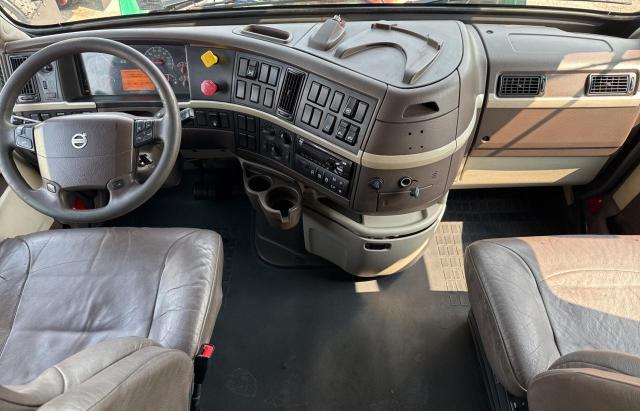 2016 VOLVO VN VNL 4V4NC9EH5GN932132