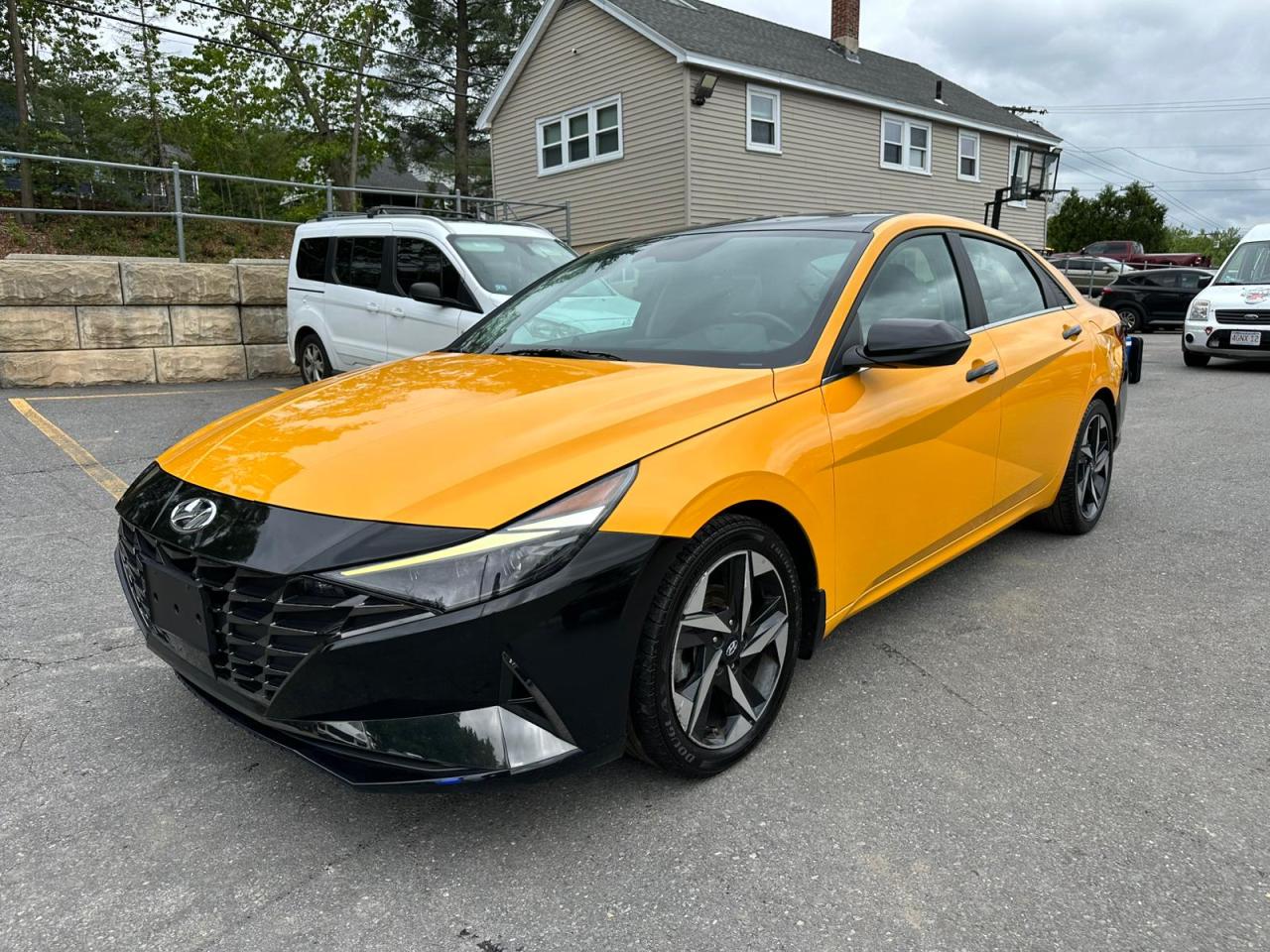 HYUNDAI ELANTRA LIMITED