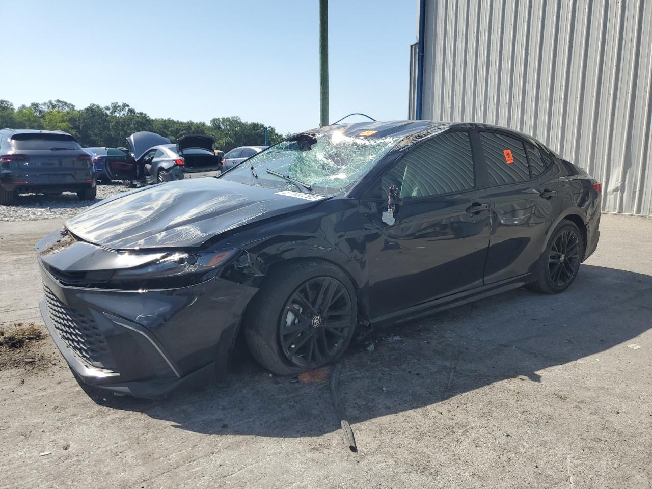 TOYOTA CAMRY XSE
