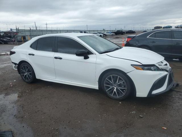 Vin: 4t1g11ak8mu547514, lot: 55822925, toyota camry se 20214