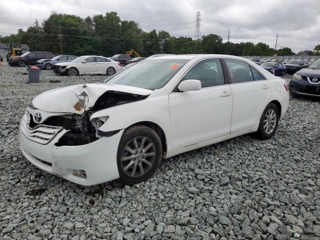 TOYOTA CAMRY BASE