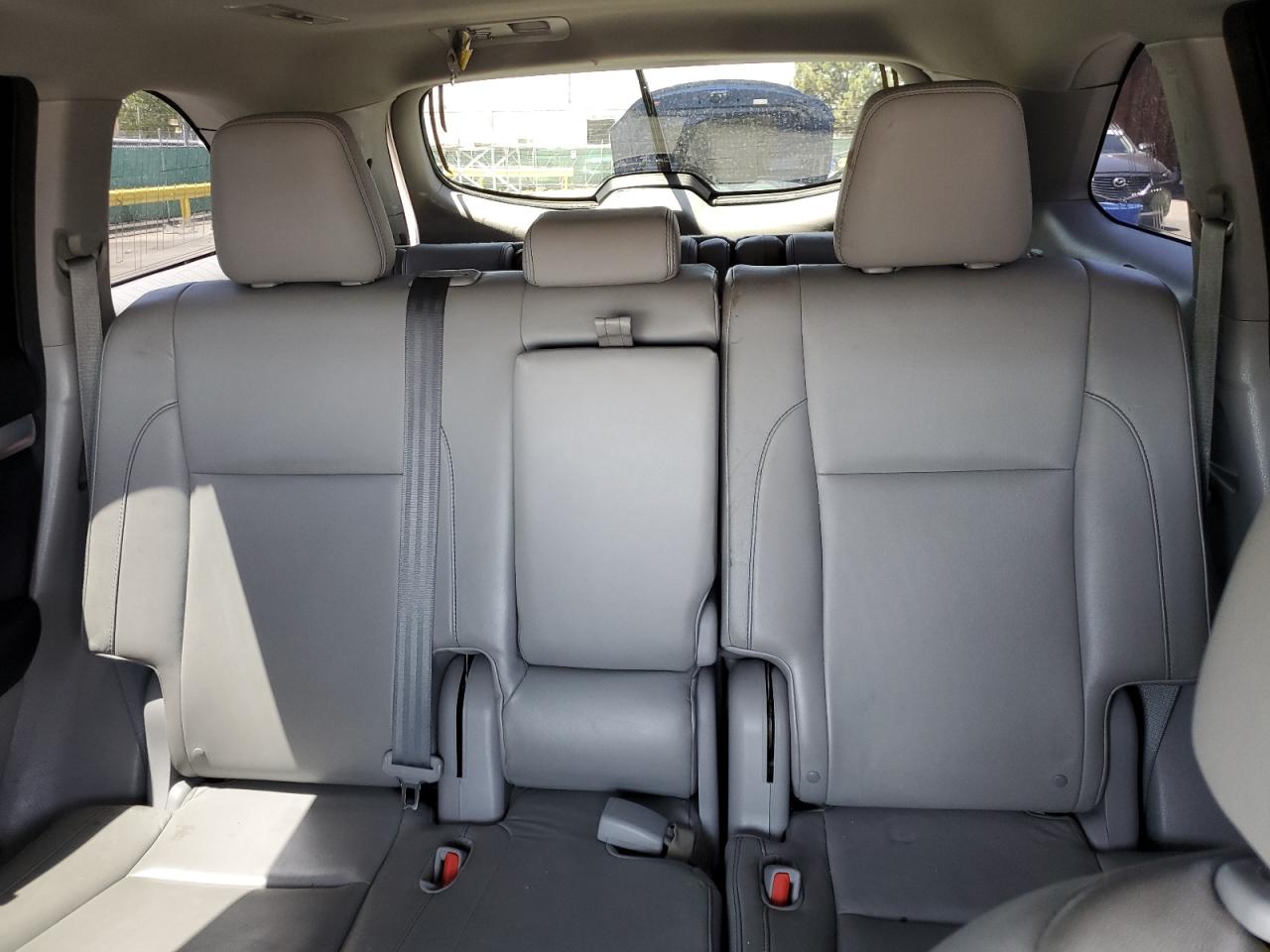 TOYOTA HIGHLANDER XLE