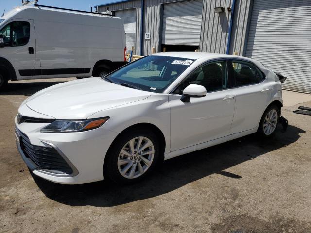Vin: 4t1c11ak4nu697152, lot: 57252195, toyota camry le 2022 img_1
