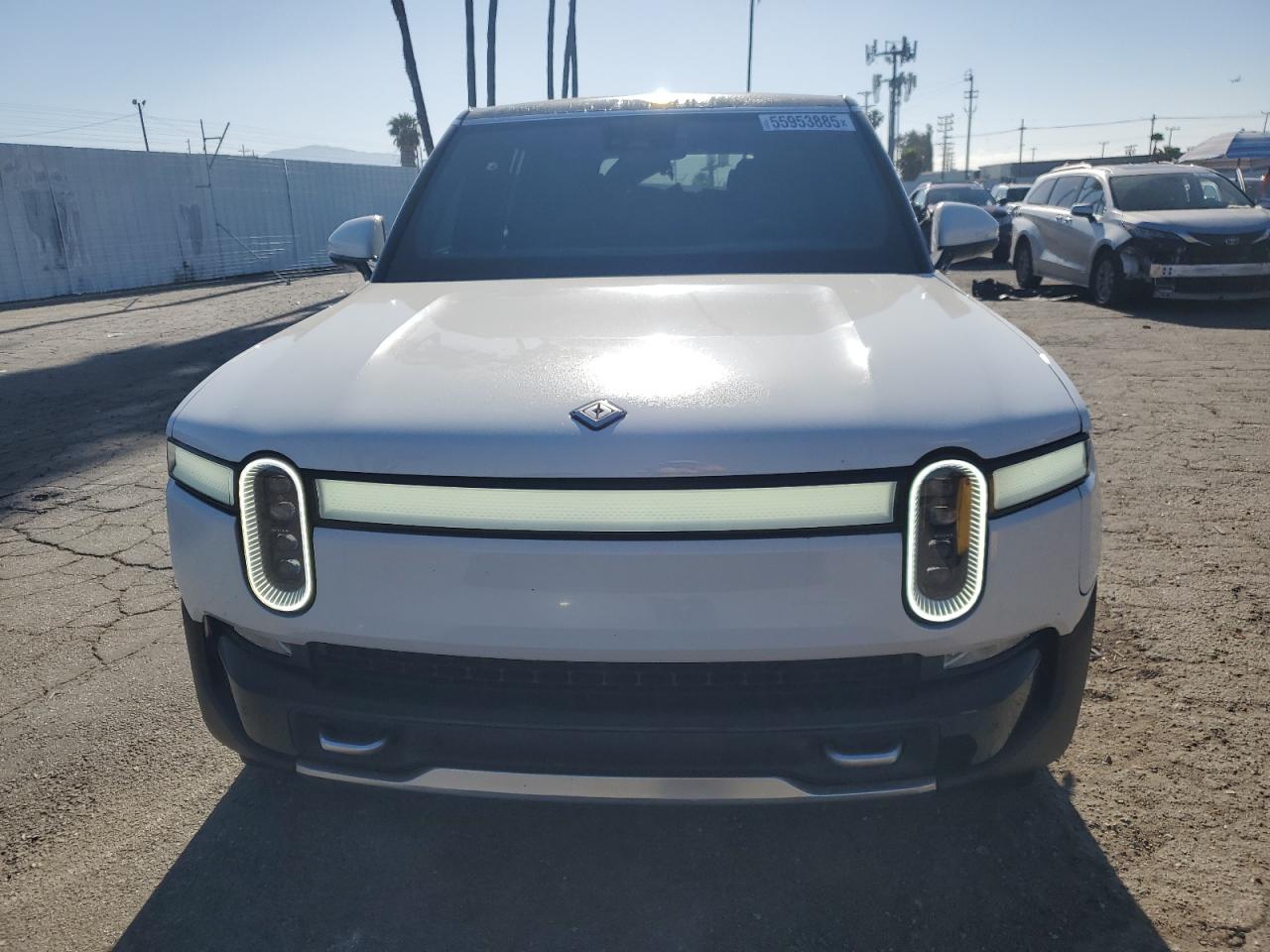 RIVIAN R1S ADVENTURE
