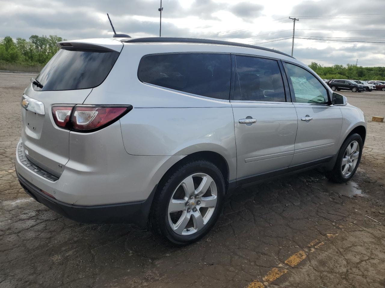 CHEVROLET TRAVERSE LT
