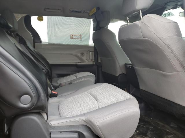 2023 TOYOTA SIENNA LE 5TDKRKEC7PS137716