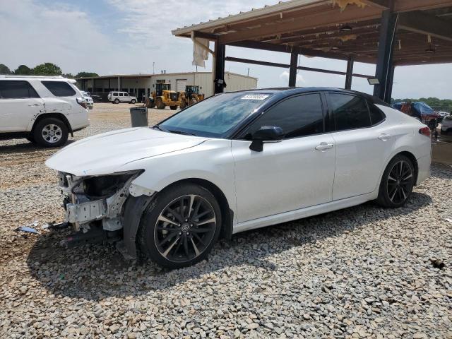 Vin: 4t1b61hk2ju080300, lot: 57339585, toyota camry xse 2018 img_1