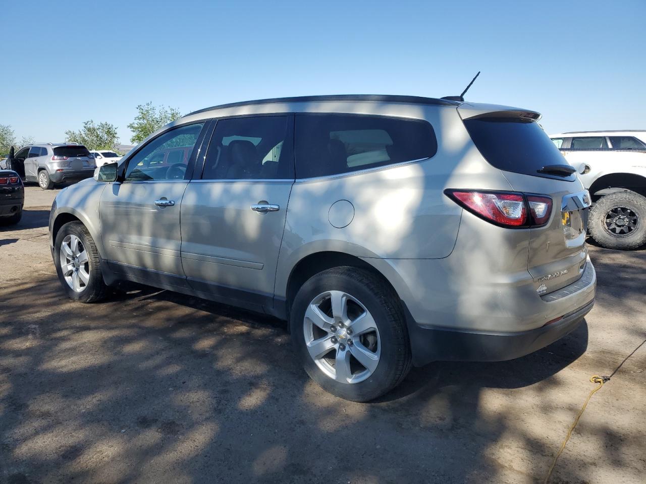 CHEVROLET TRAVERSE LT