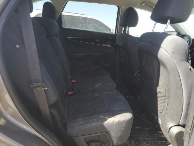2019 KIA SORENTO LX - 5XYPG4A5XKG489600