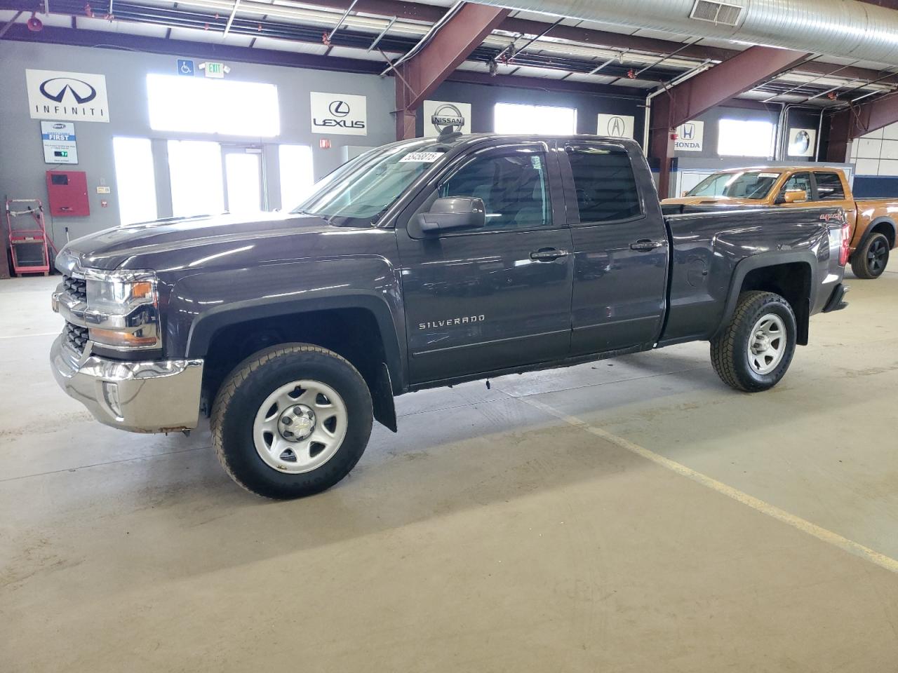 CHEVROLET SILVERADO K1500 LT