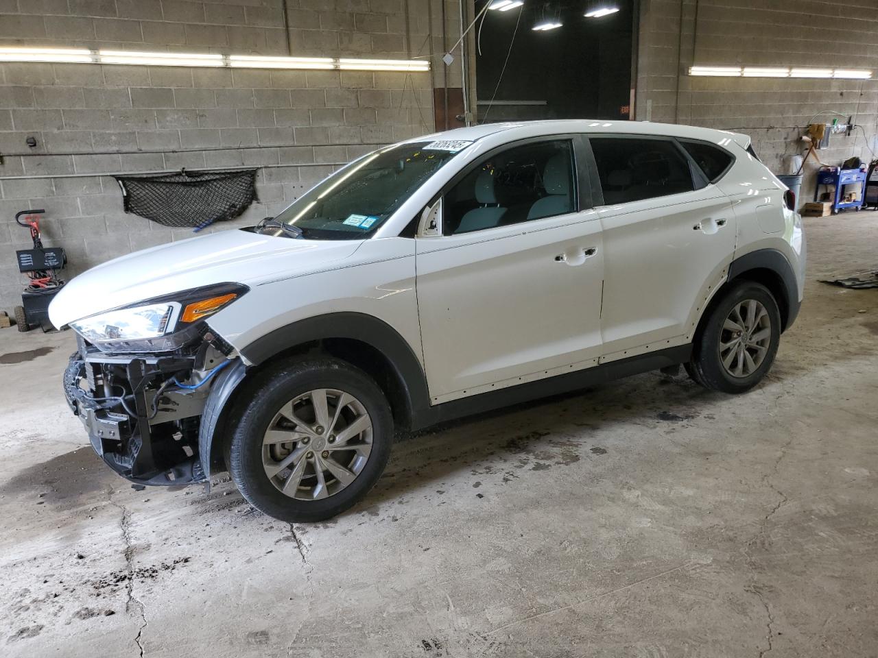 HYUNDAI TUCSON SE
