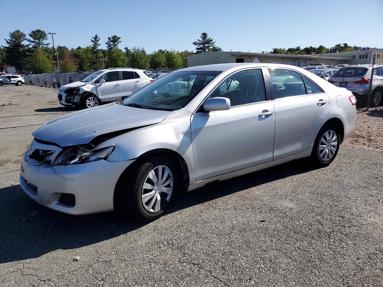 TOYOTA CAMRY BASE
