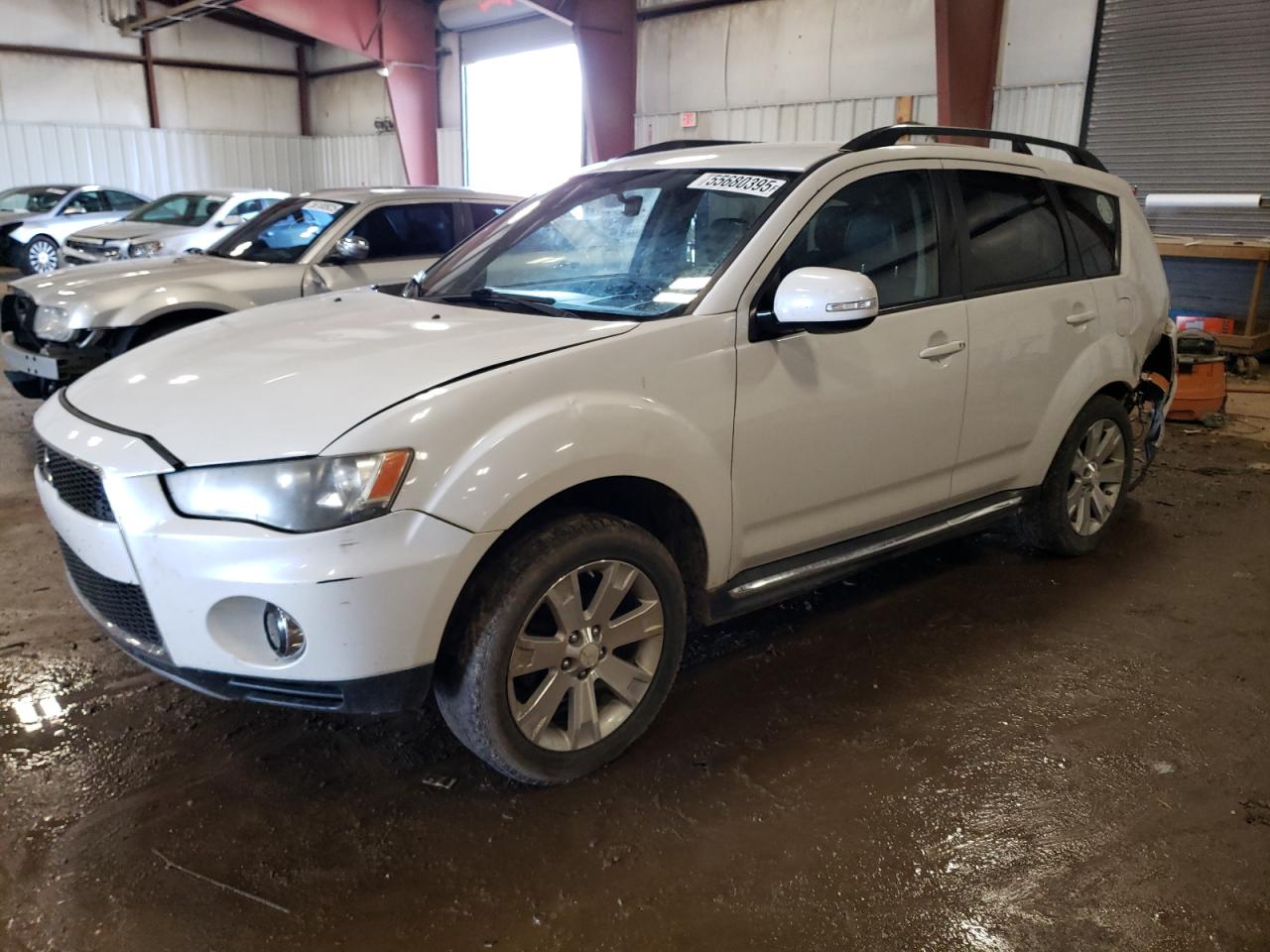 MITSUBISHI OUTLANDER SE