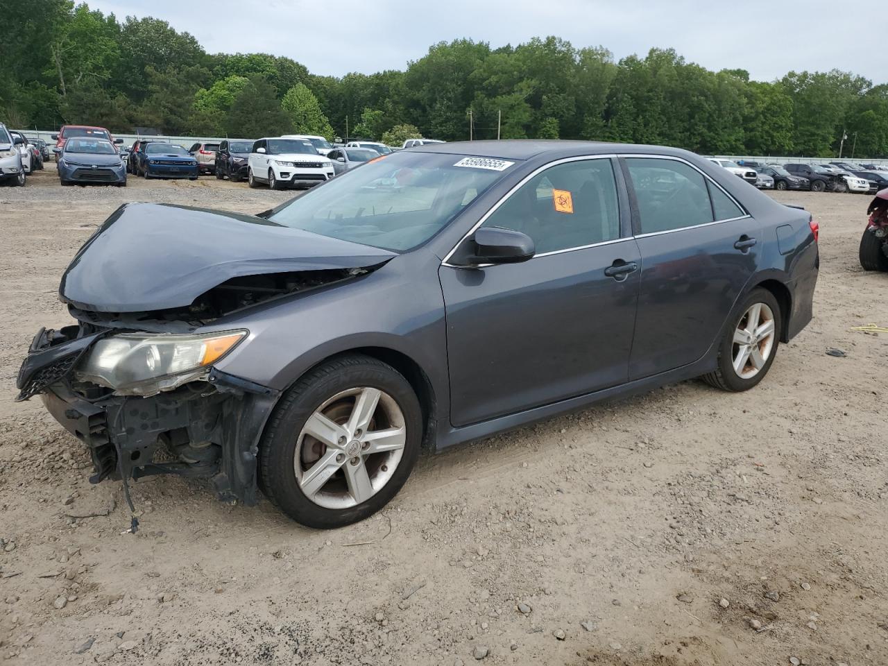 TOYOTA CAMRY BASE