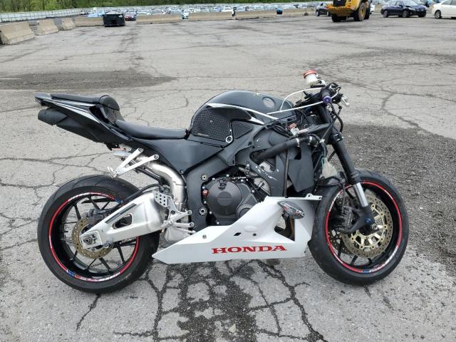 HONDA CBR600 RR 2016 JH2PC40J6GK200943 photo #1