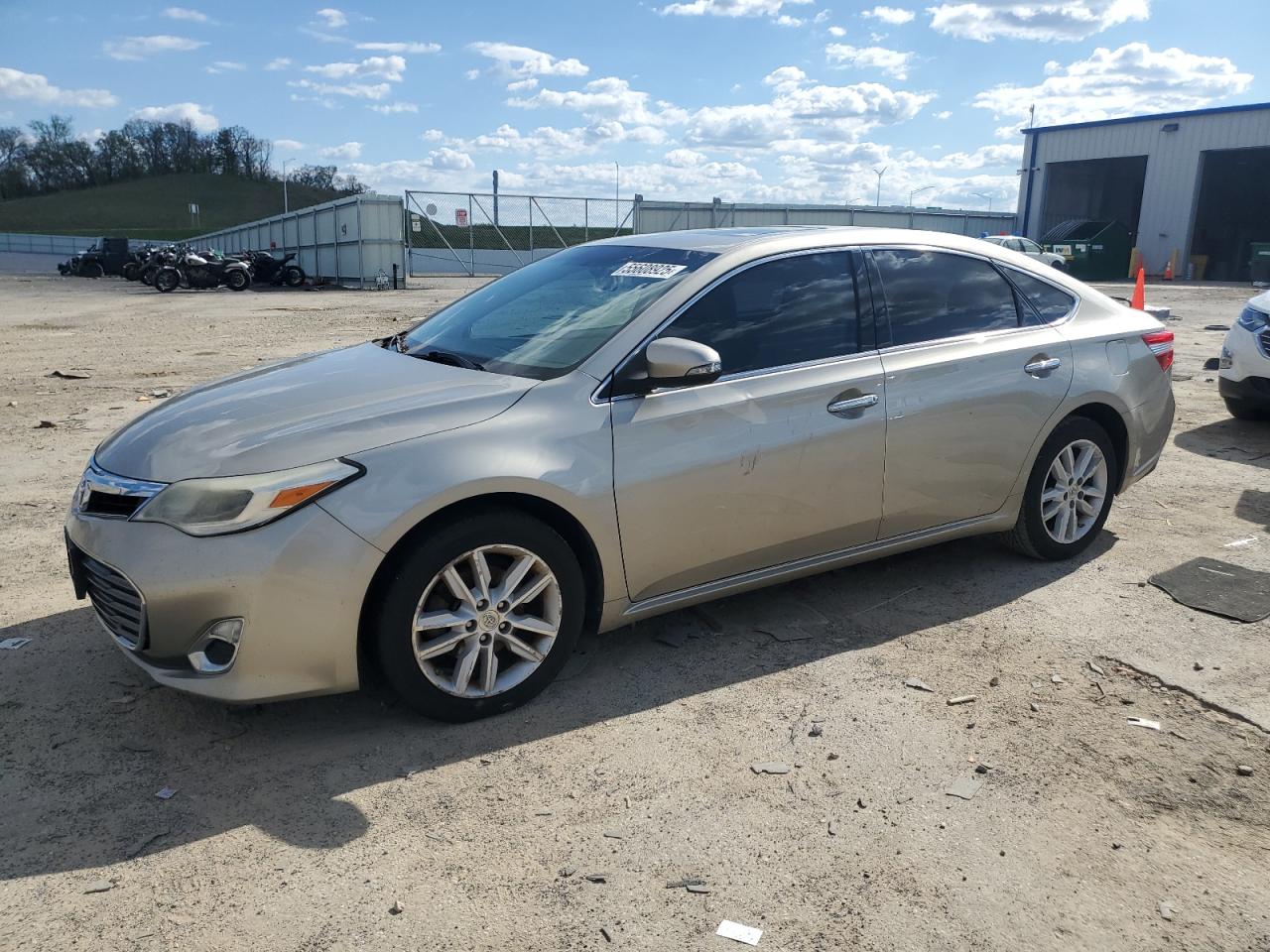 TOYOTA AVALON BASE