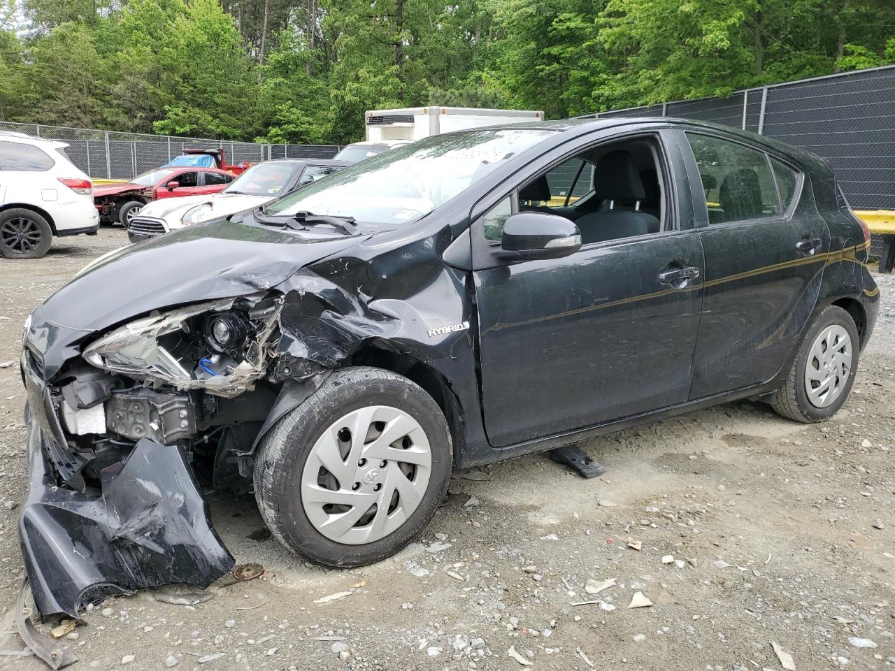 TOYOTA PRIUS C