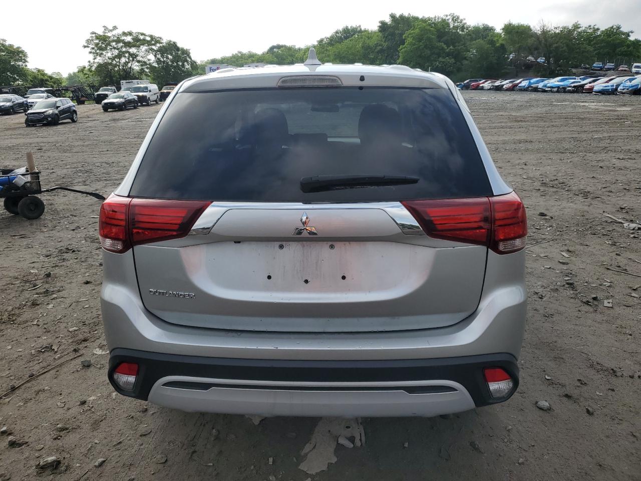 MITSUBISHI OUTLANDER ES