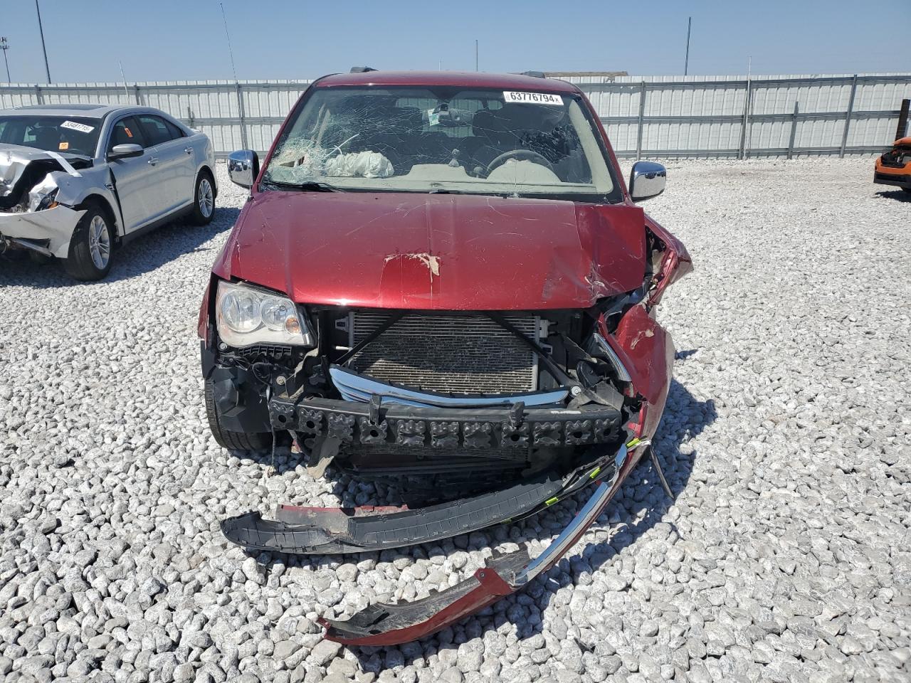 CHRYSLER TOWN & COUNTRY TOURING L