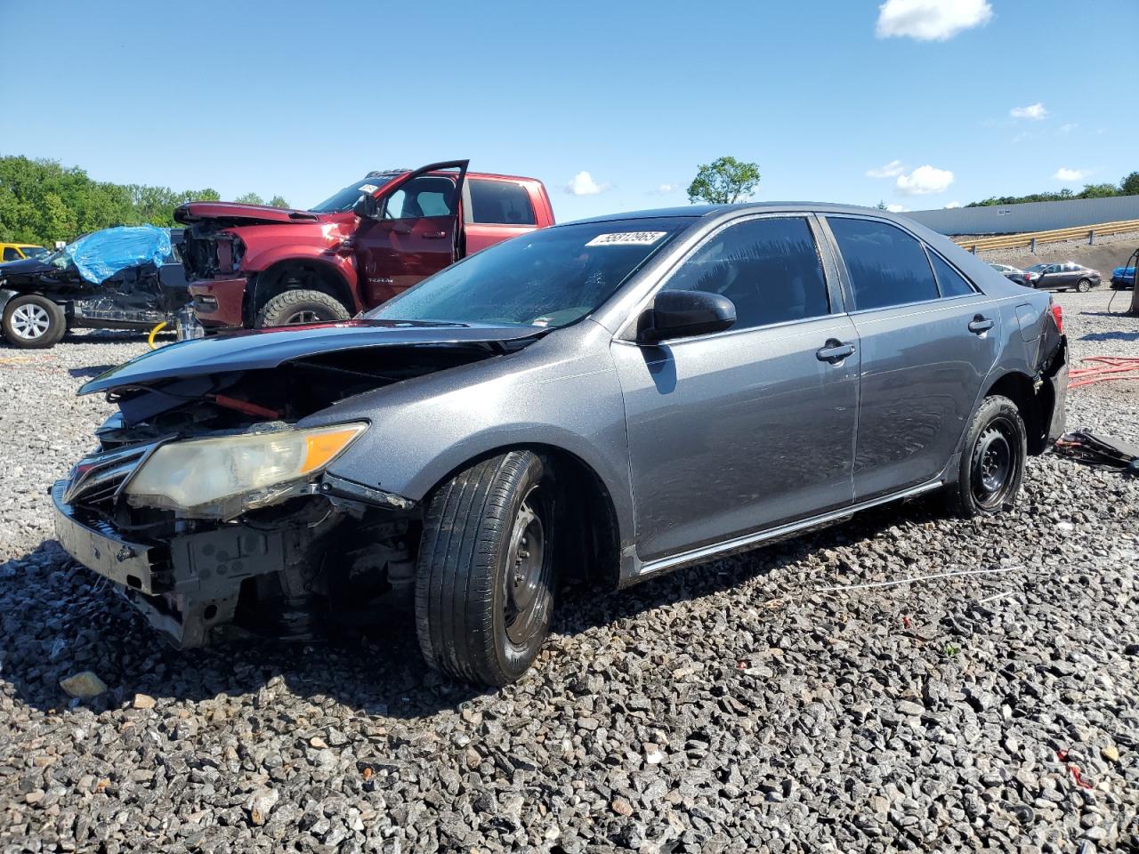 TOYOTA CAMRY BASE