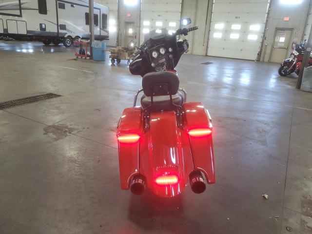 2010 HARLEY-DAVIDSON FLHX 1HD1KB415AB640951