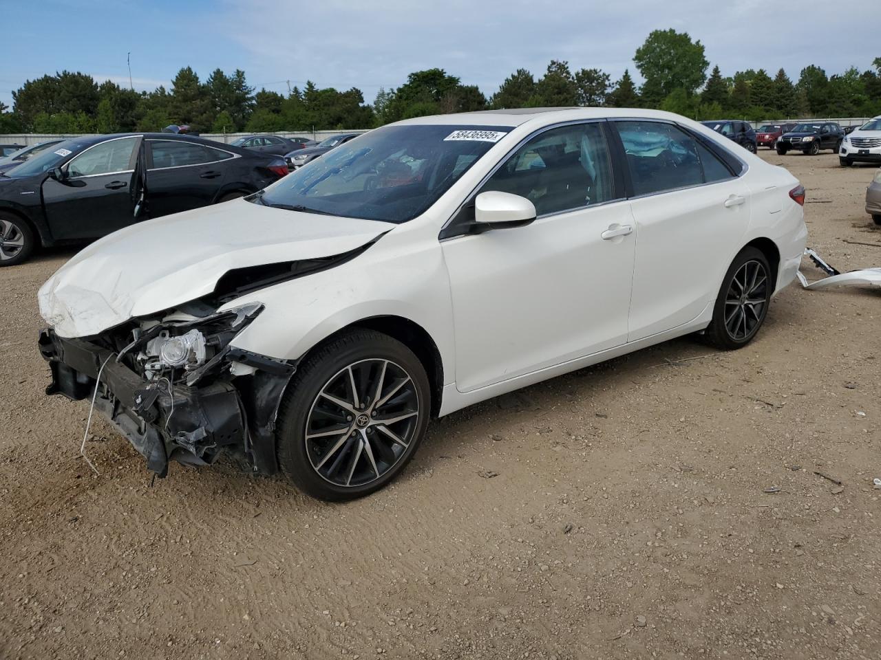 TOYOTA CAMRY XSE