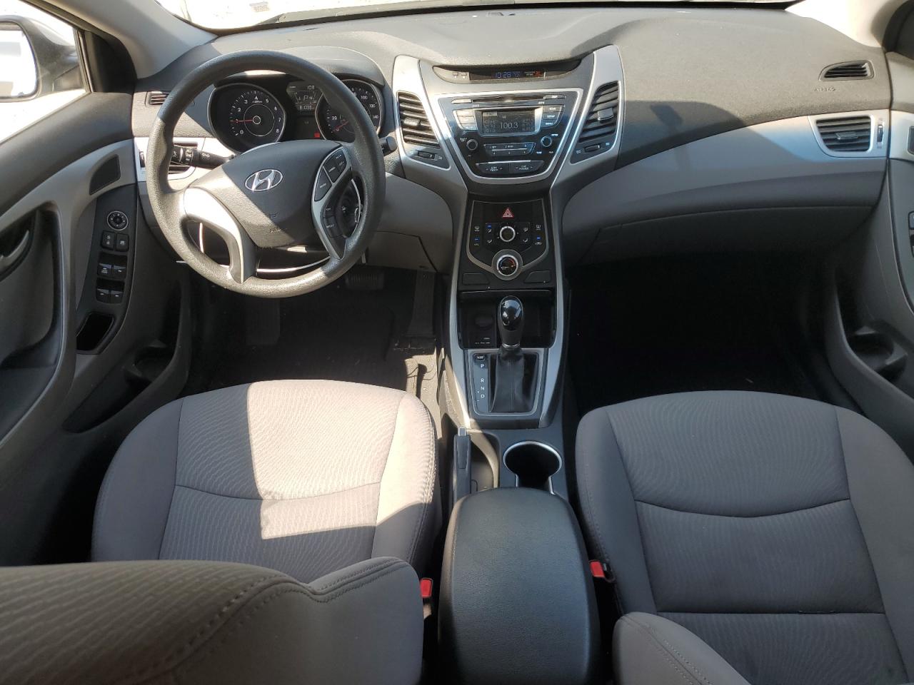 Hyundai Elantra se 2016