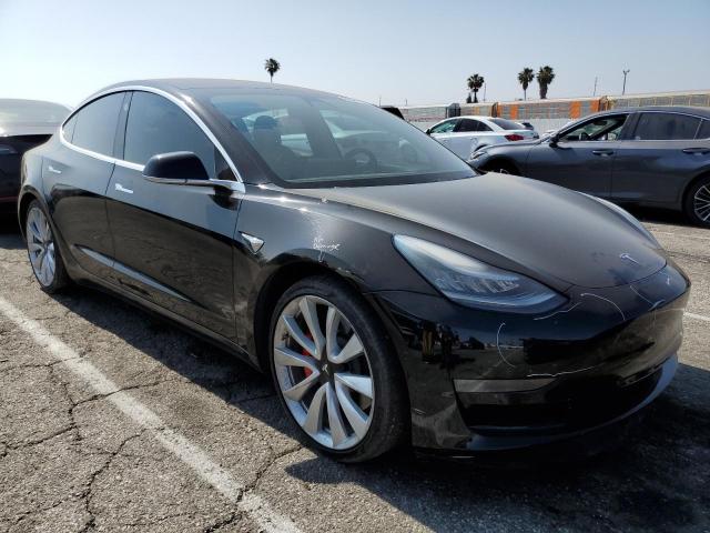 Vin: 5yj3e1eb1jf181045, lot: 58581705, tesla model 3 20184