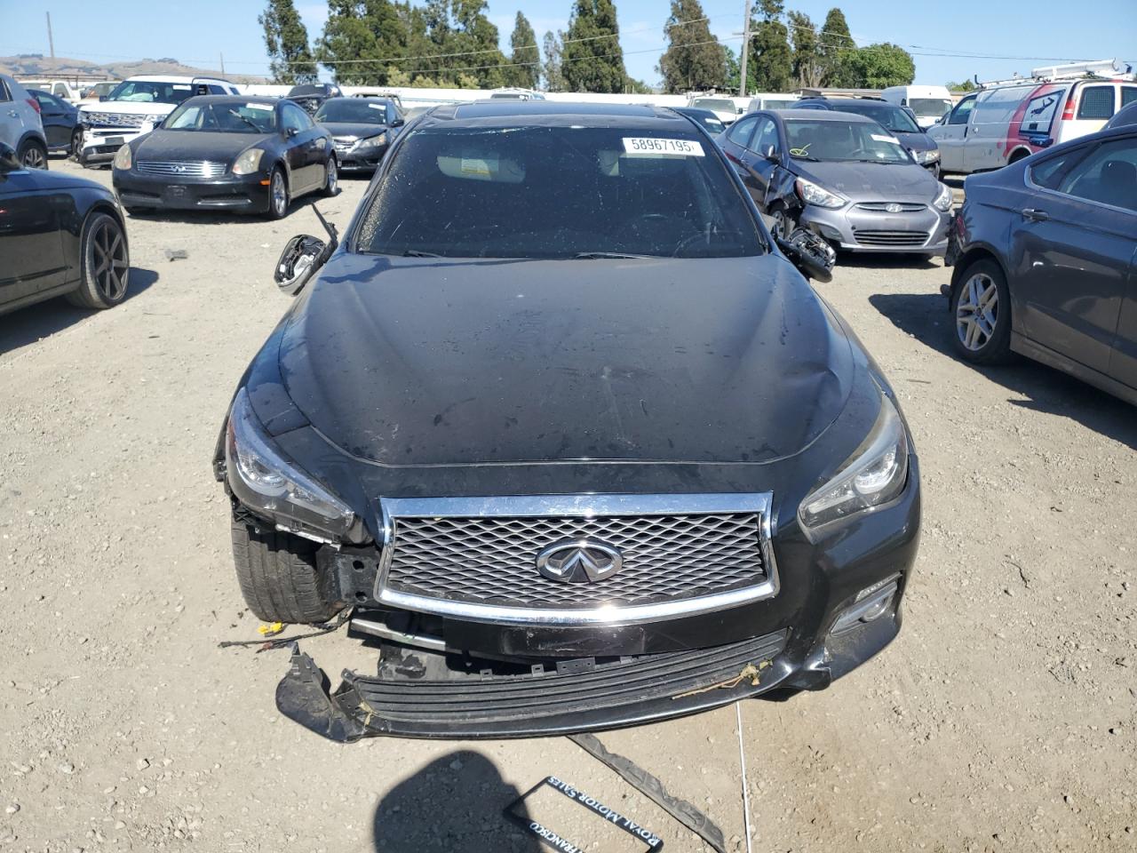INFINITI Q50 2015