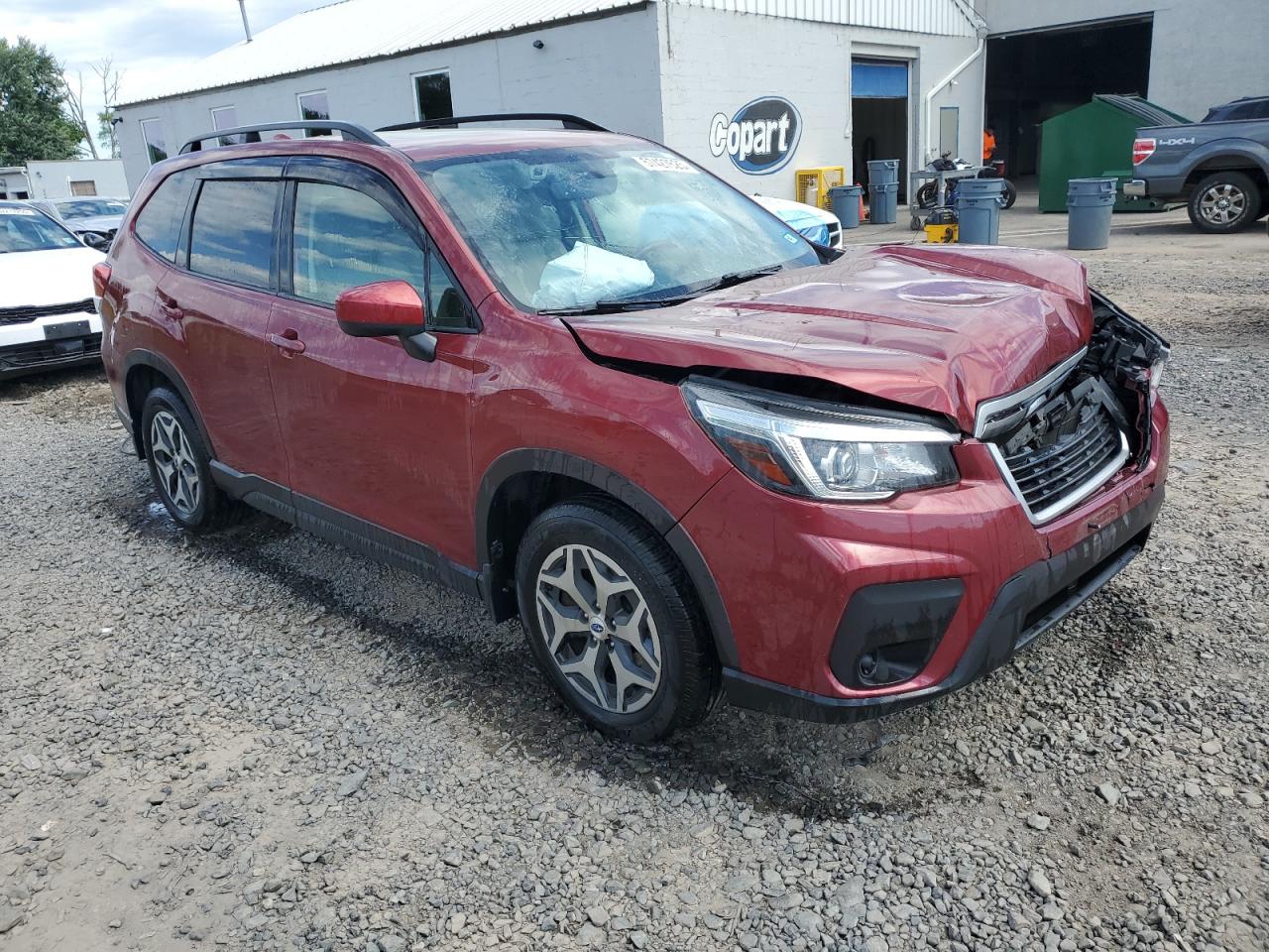 SUBARU FORESTER PREMIUM