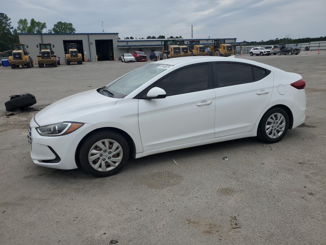 HYUNDAI ELANTRA SE
