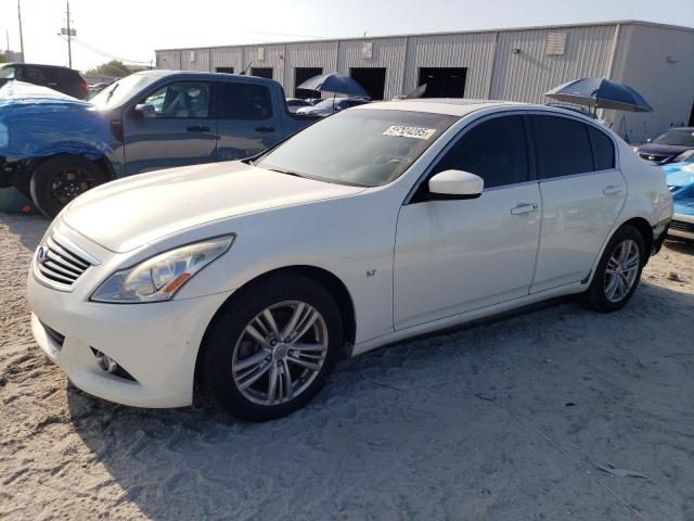 INFINITI Q40
