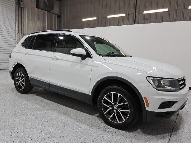 Vin: 3vv3b7ax2lm031300, lot: 54385915, volkswagen tiguan se 20204