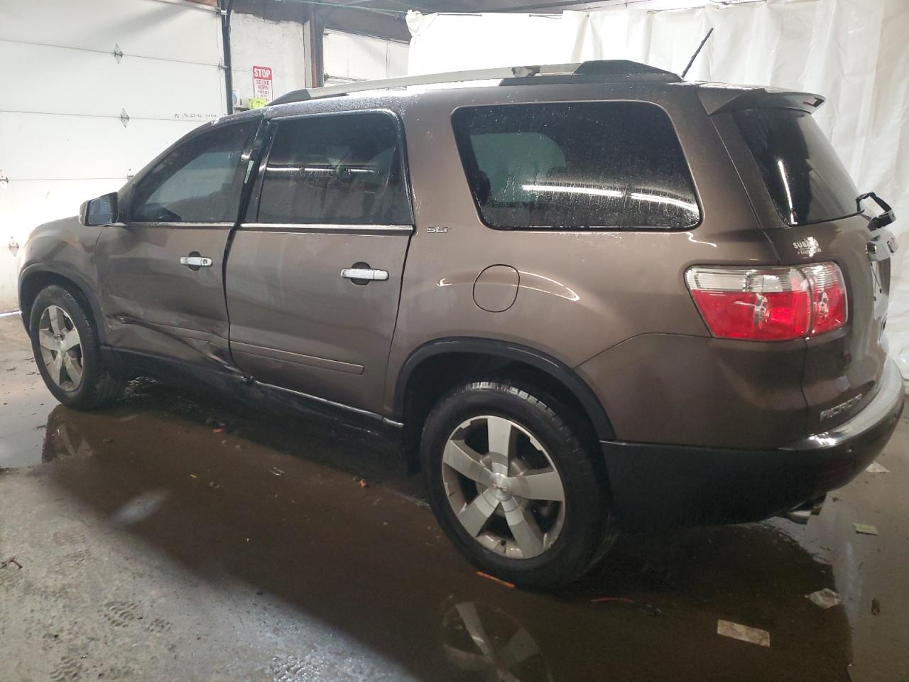 GMC ACADIA SLT-1