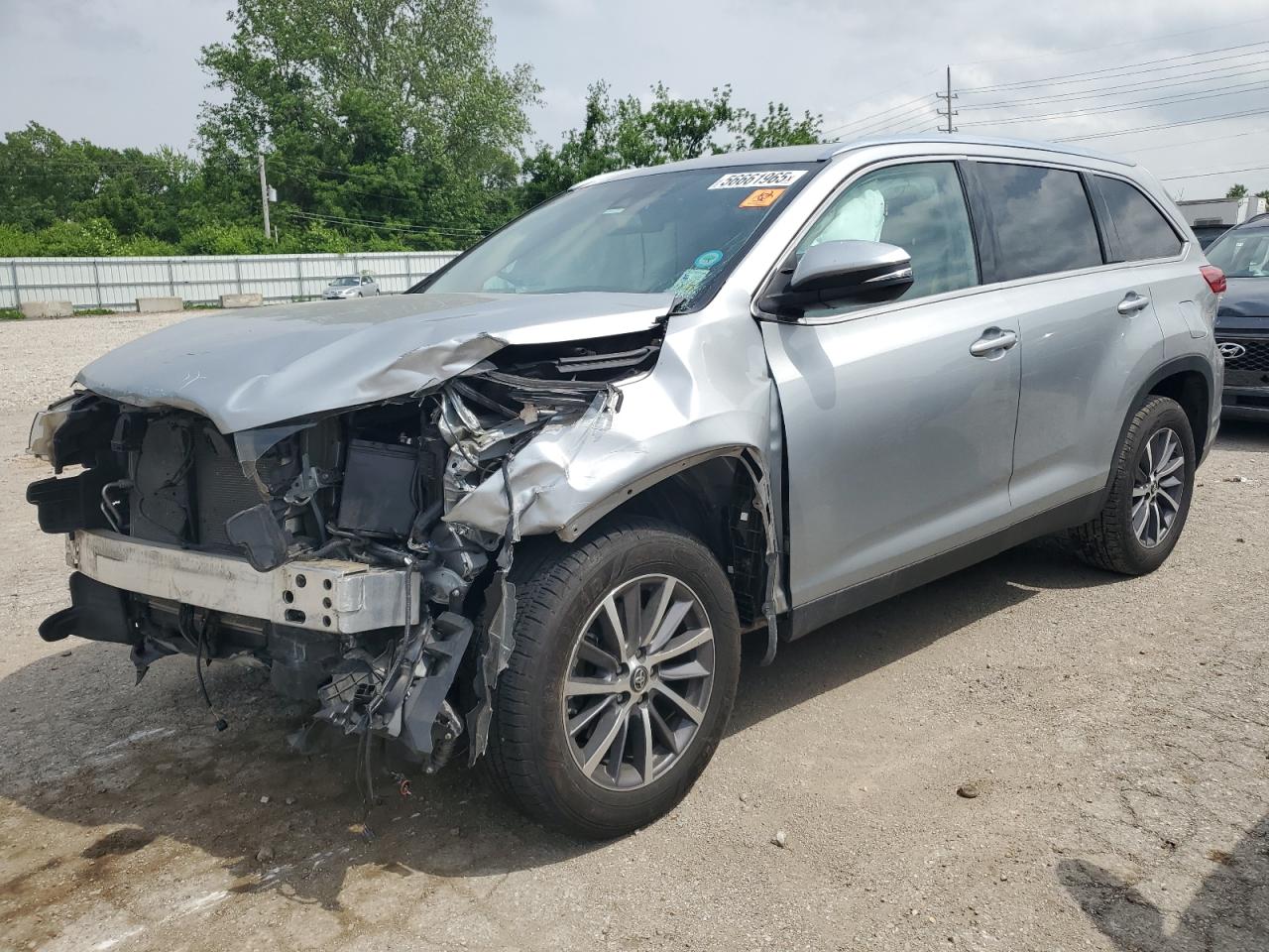 TOYOTA HIGHLANDER SE