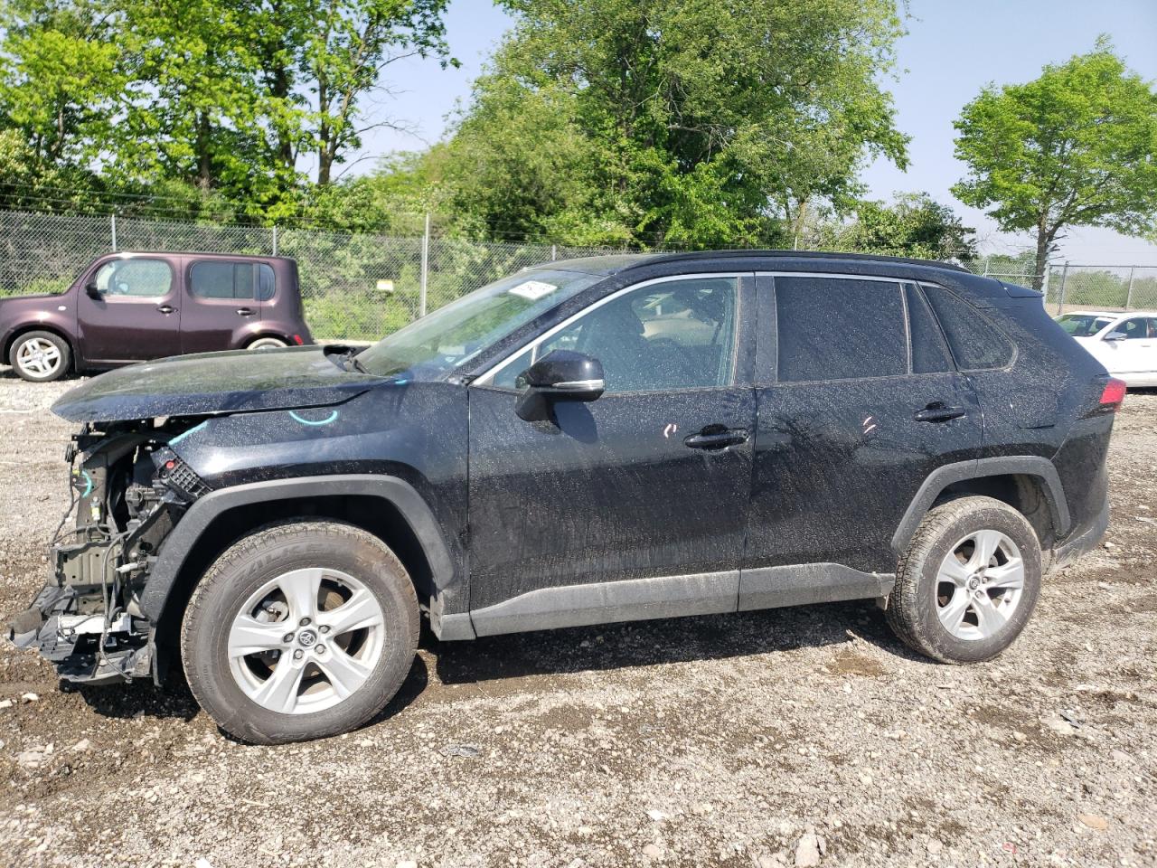 TOYOTA RAV4 XLE