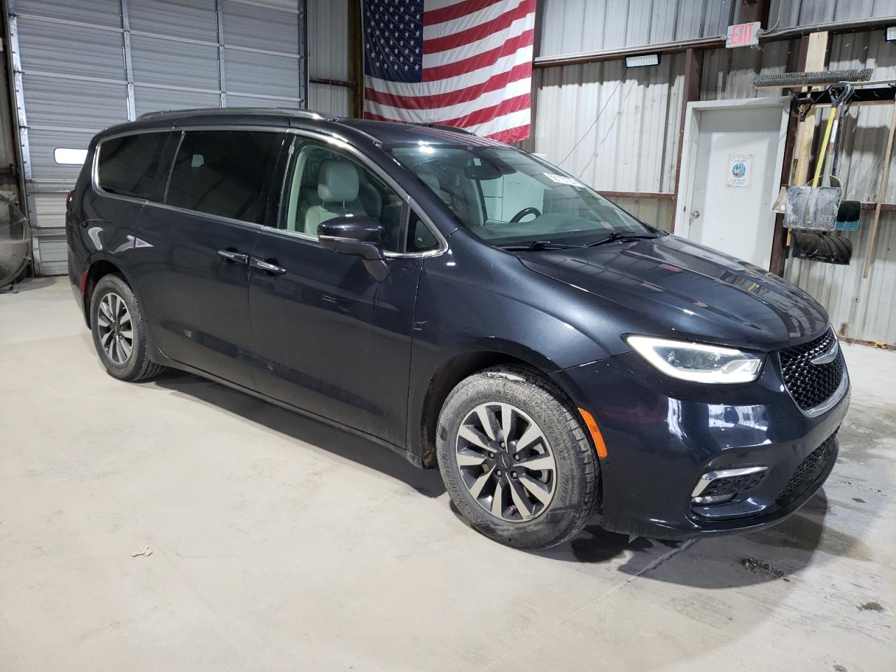 CHRYSLER PACIFICA HYBRID TOURING L