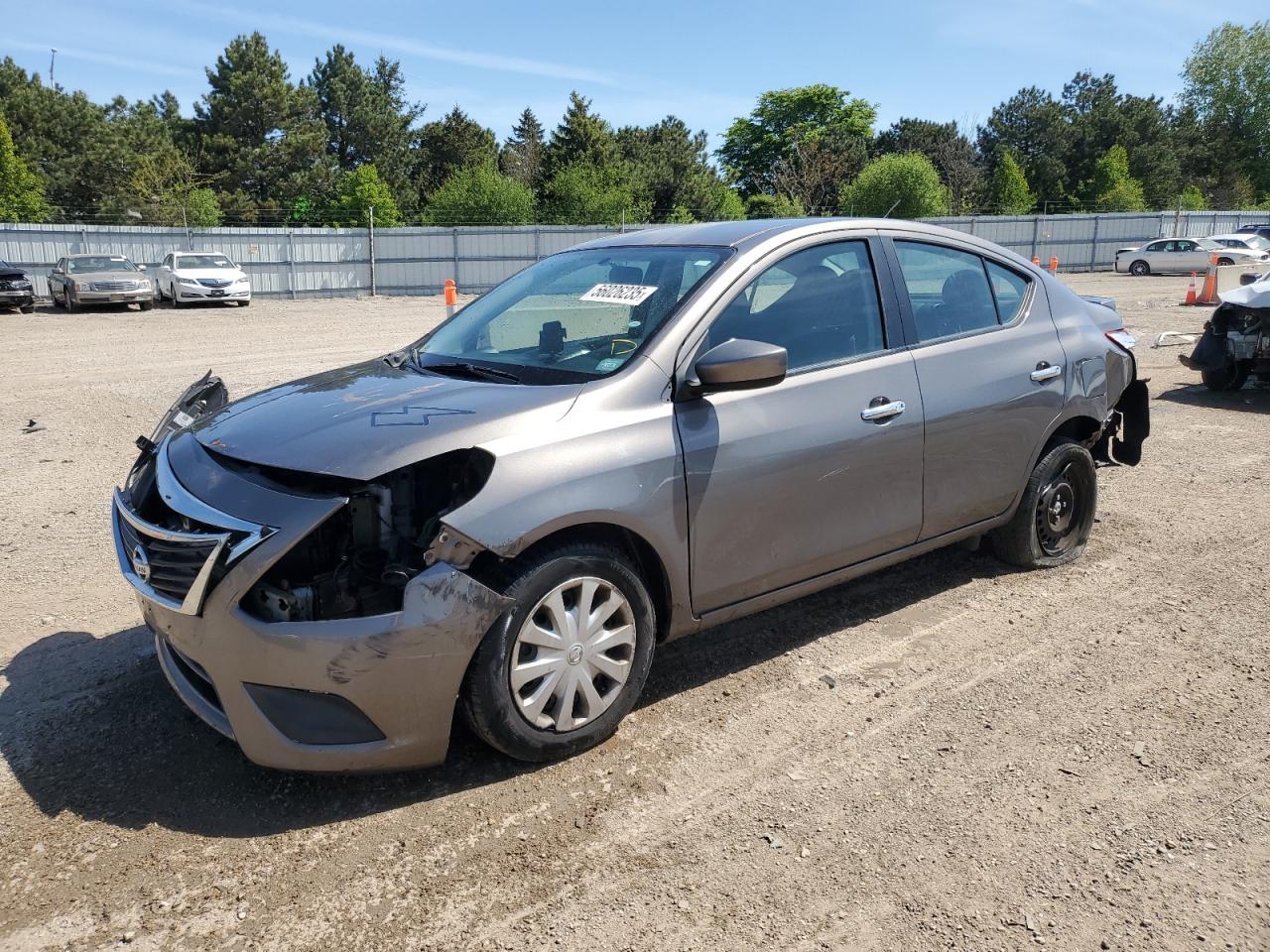 NISSAN VERSA S
