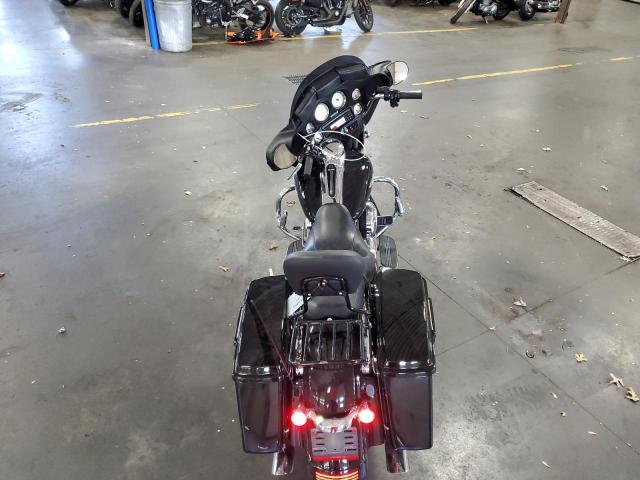 2011 HARLEY-DAVIDSON FLHX 1HD1KBM19BB647984