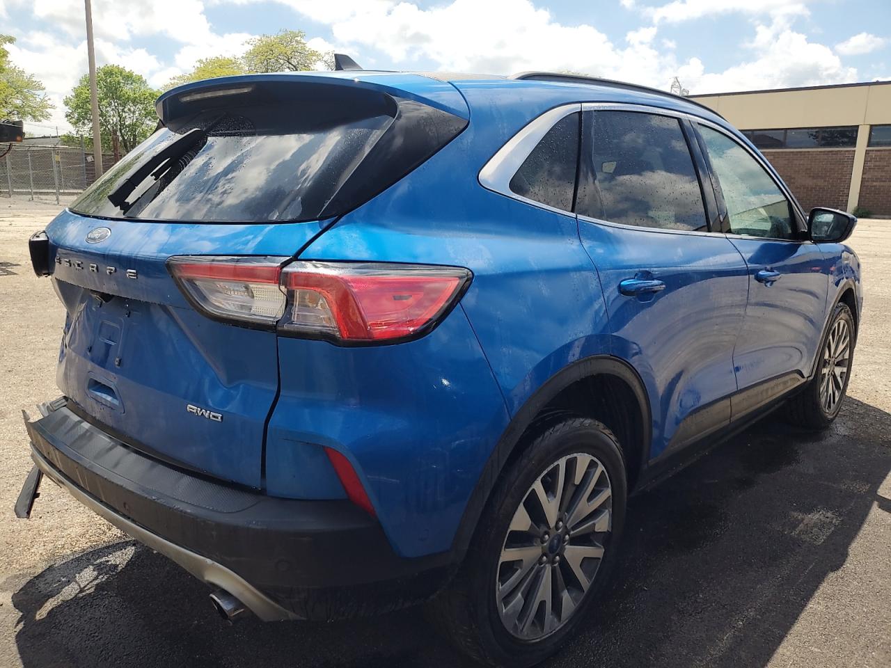 FORD ESCAPE TITANIUM