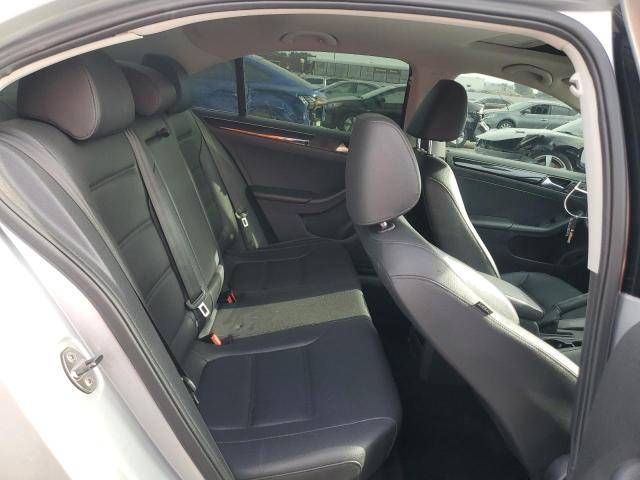 2015 VOLKSWAGEN JETTA TDI - 3VWLA7AJXFM202129