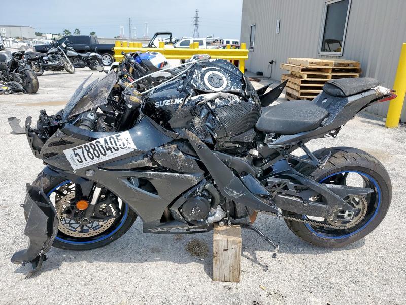 SUZUKI GSX-R1000 2023 black  gas JS1DM11B6P7100076 photo #4