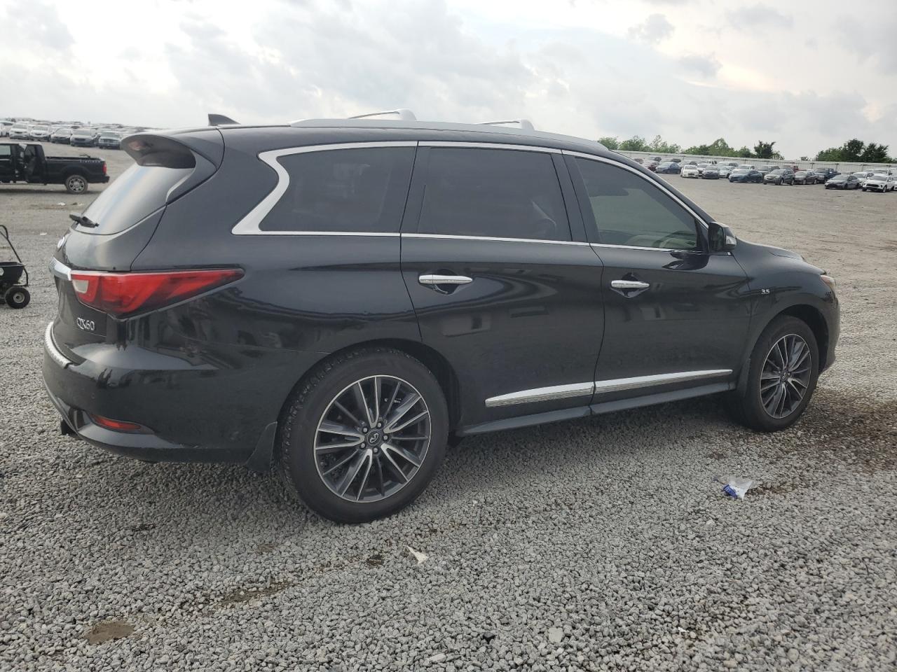 INFINITI QX60 2016