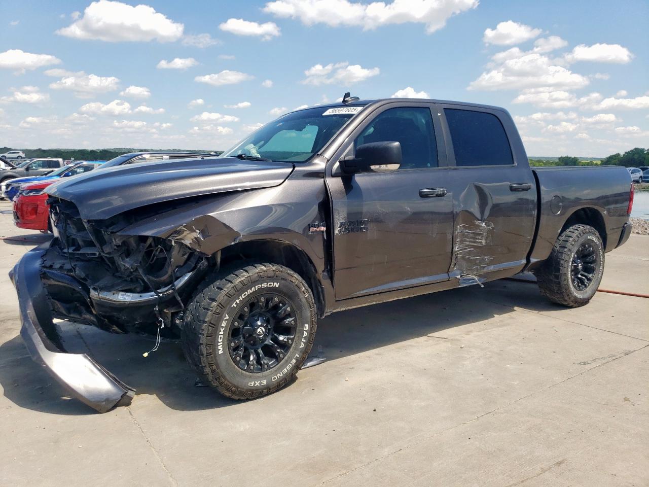 RAM 1500 SLT