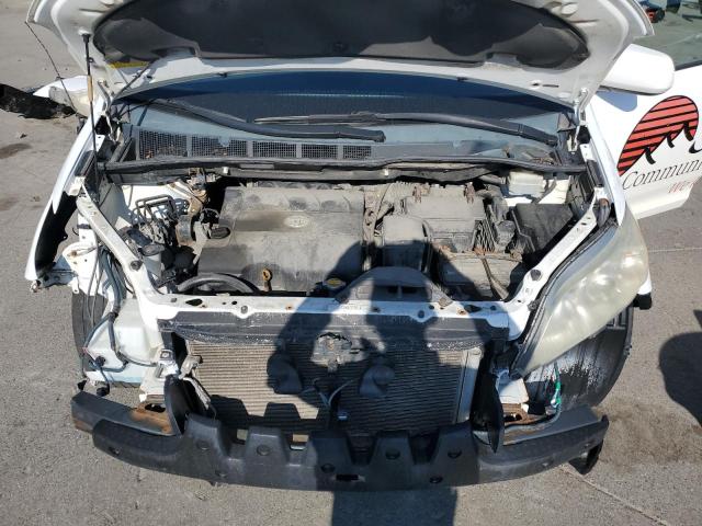 2011 TOYOTA SIENNA LE - 5TDKK3DCXBS090153