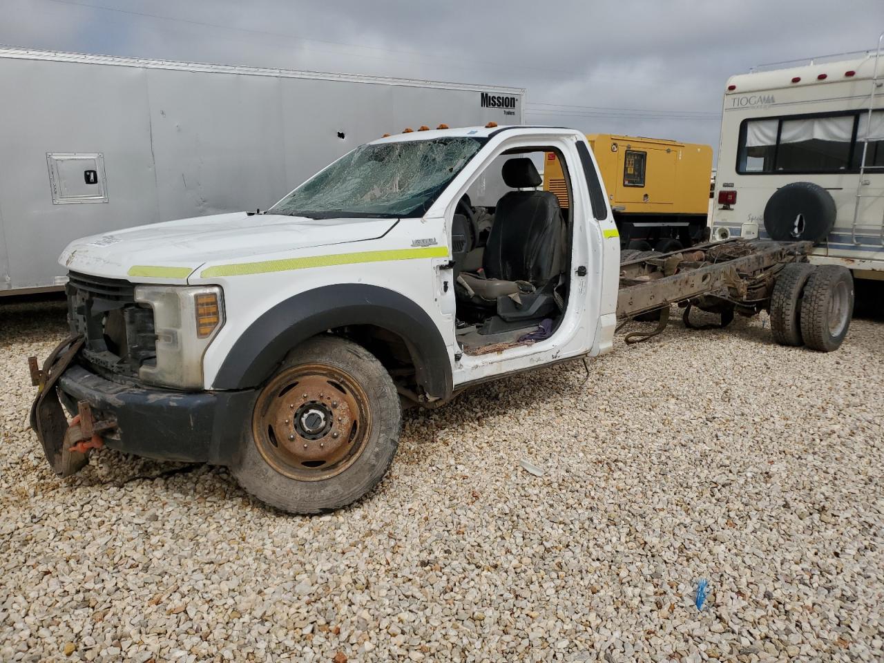 FORD F-550 SUPER DUTY
