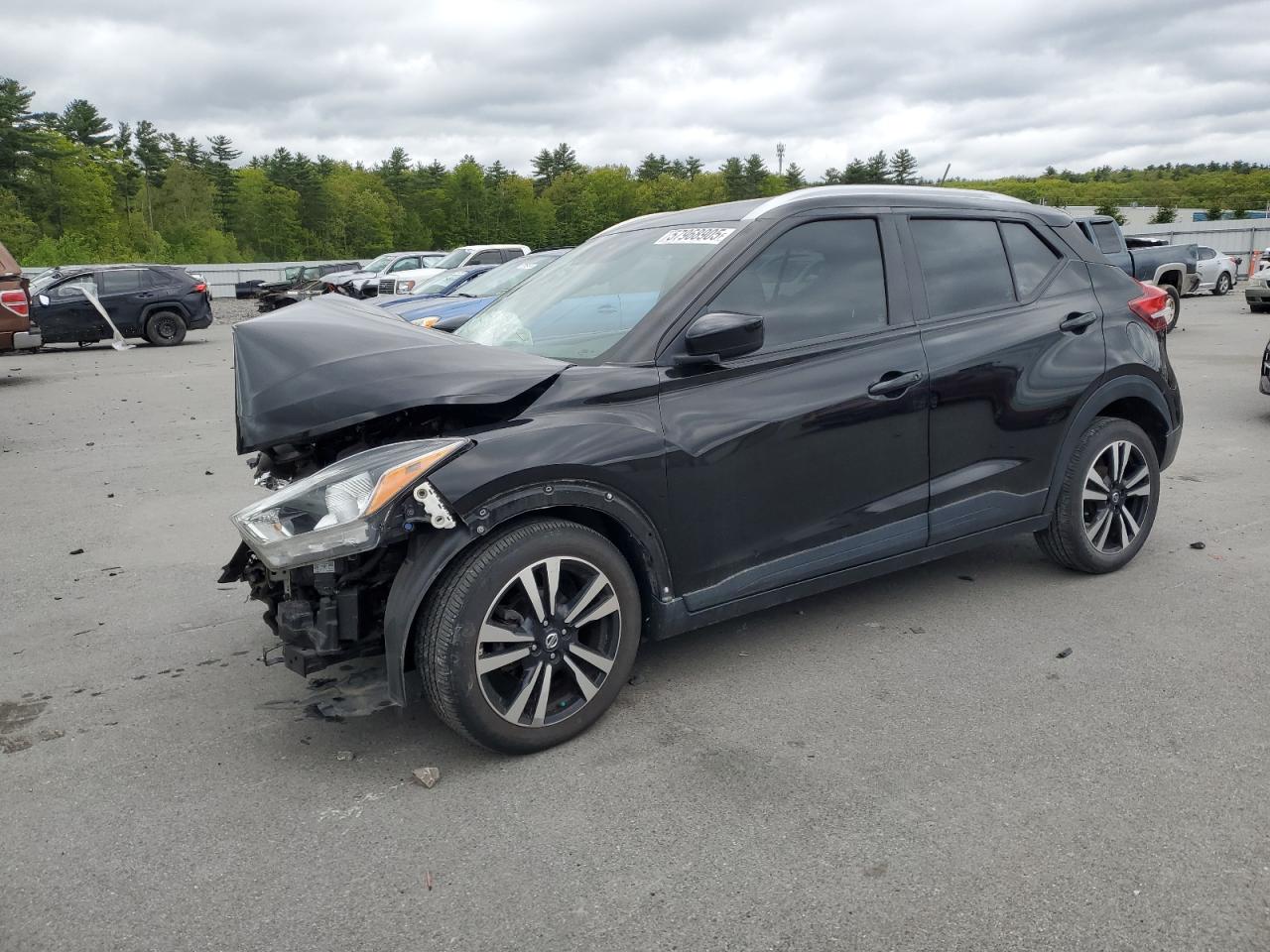 NISSAN KICKS SV